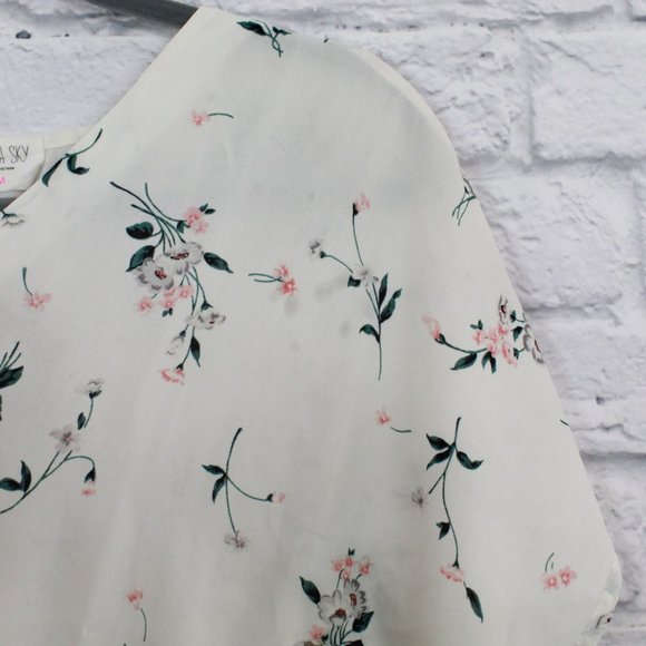 SIENNA SKY Short Sleeve Floral Blouse Shirt Size M - Picture 5 of 8